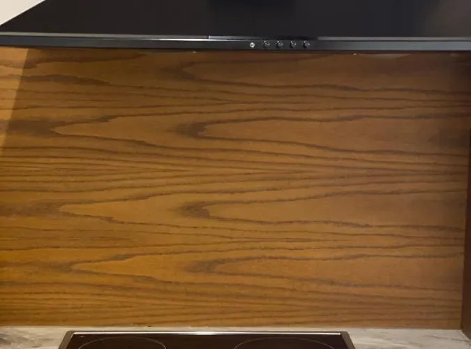 Mel's Place 地拉那