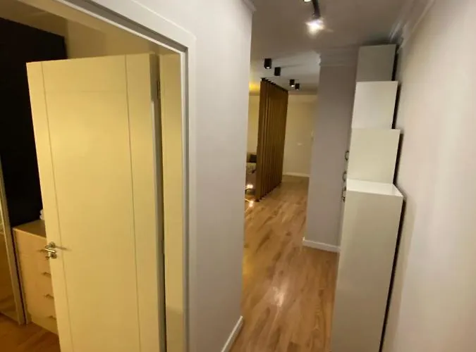 公寓 Mel's Place 地拉那