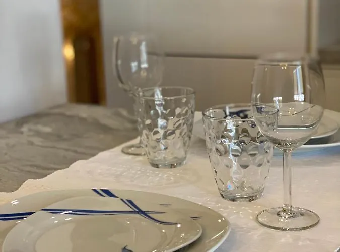 Mel's Place 公寓 地拉那