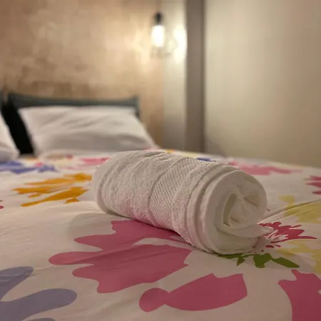 Mel's Place Apartment